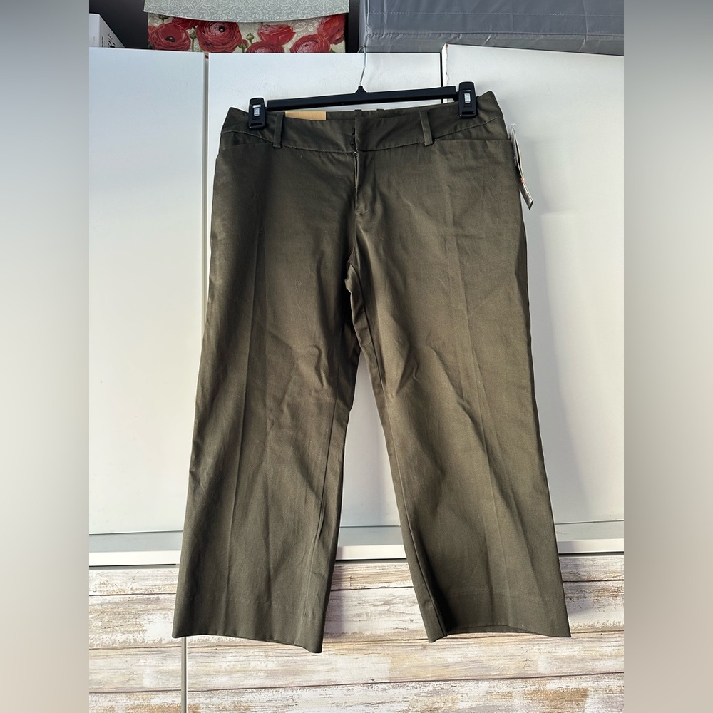 🤎 Mossimo Supply Co Brown Cropped Pants Size 10 NWT Mid Rise Stretch Work Career